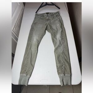 True Religion Green Embroidered Legging Denim Skinny Jeans jogger Sz 28 damaged